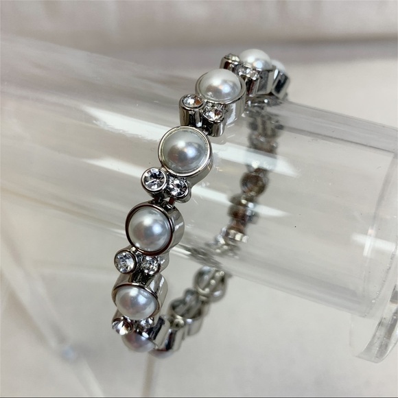 Faux Pearl Rhinestone Magnetic close Bangle - Picture 1 of 5